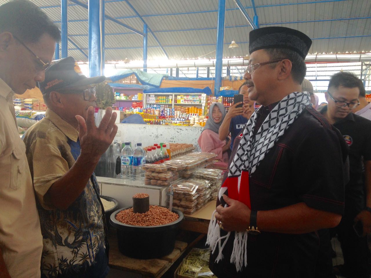 Rusda Mahmud Blusukan ke Pasar Tradisional Kasipute