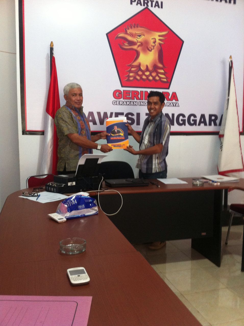 Ali Mazi Serahkan Permohonan Dukungan ke Gerindra