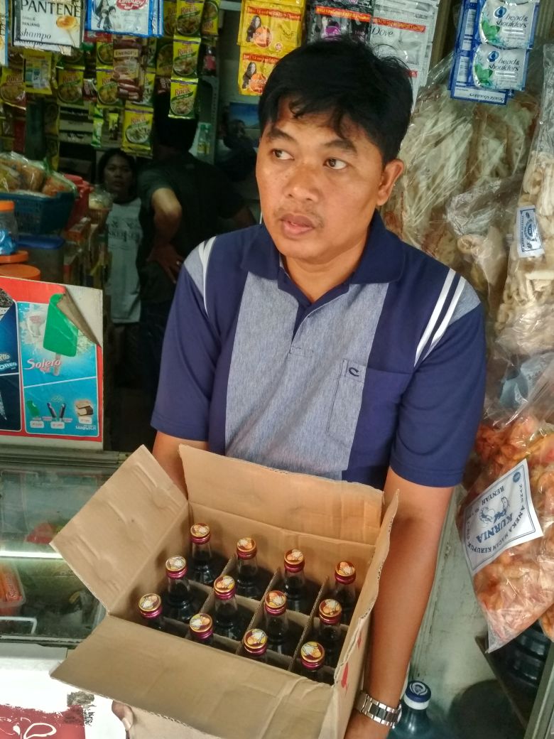 Razia Jelang Ramadhan, Polsek Kembangan Sita Ratusan Botol Miras