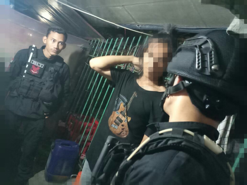 Tim Pemburu Preman Sita Puluhan Dus Miras Berbagai Merk