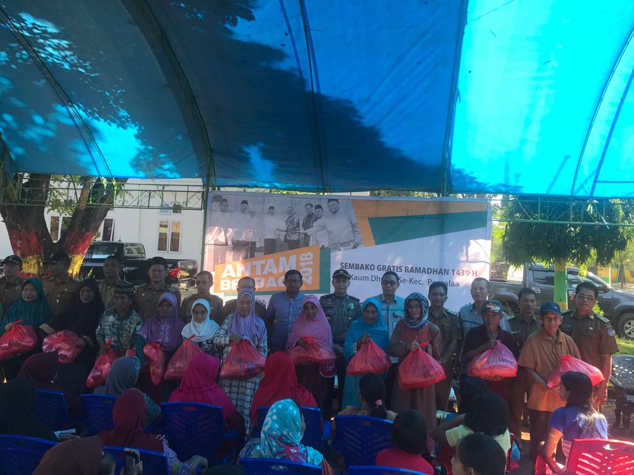 Tali Kasih, PT Antam Salurkan 1250 Paket Sembako Gratis