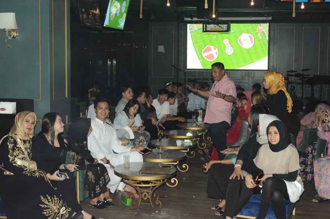 Hugua Nobar Sembari Diskusi Bersama Kaum Milenial Dari Dua Komunitas