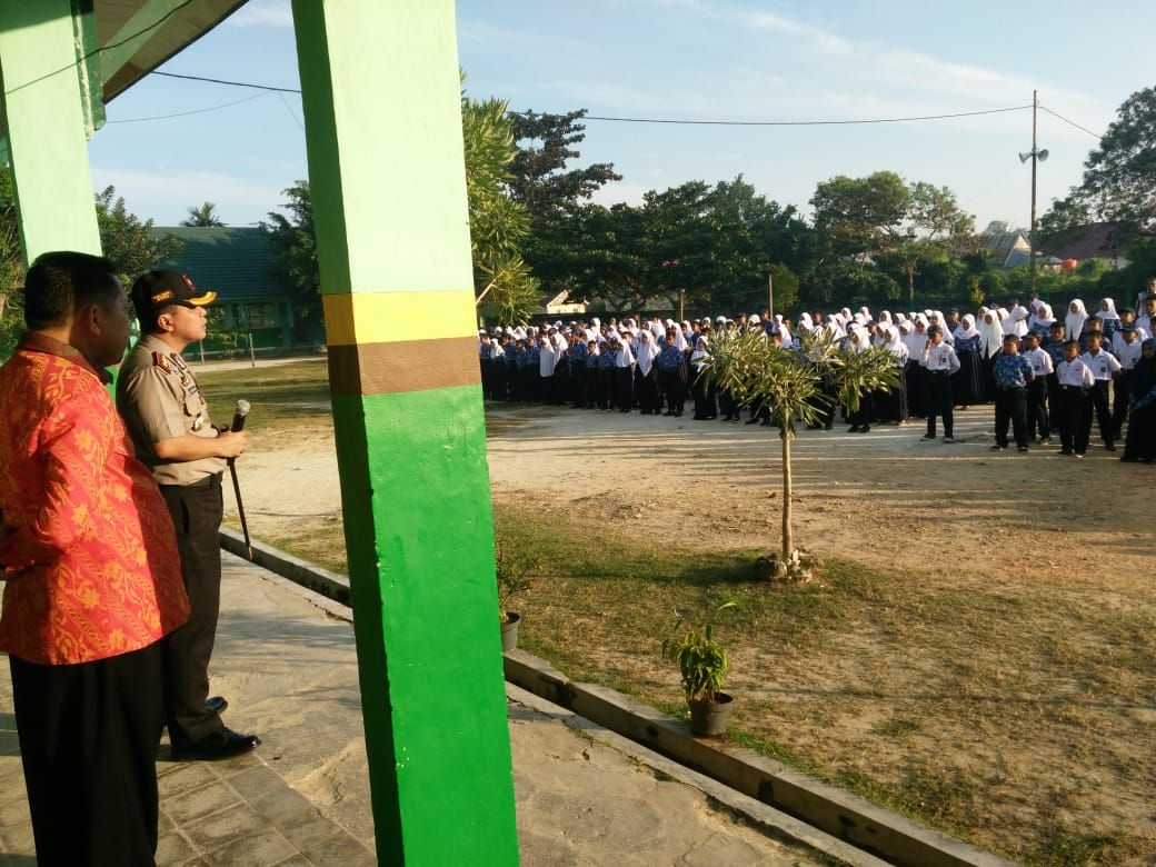 Sosialisasi di MTs Raha, Kapolres Muna Imbau Pelajar Jauhi Narkoba