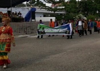 37 Barisan Ramaikan Jalan Santai Pemda Muna