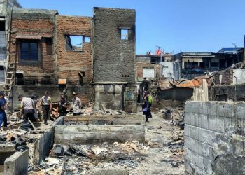 Satu Unit Rumah dan Dua Mobil Dilalap si Jago Merah