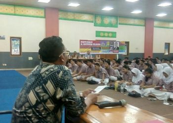 JIC Beri Motivasi Siswa SMAN 15