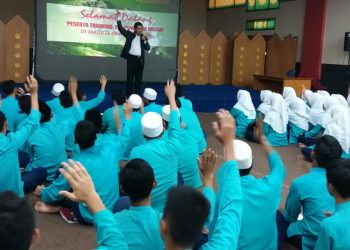MTsN 39 Jakarta Persiapkan Mental Siswa Jelang UN Melalui Training Motivasi