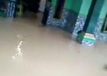 Kali Wuawua Meluap, Rumah Puluhan Warga Terendam Setinggi Lutut