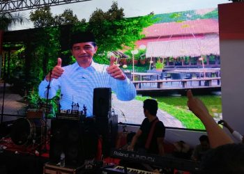 Sapa Masyarakat Sultra Melalui Video, Jokowi: Teembe Kabara Miu?