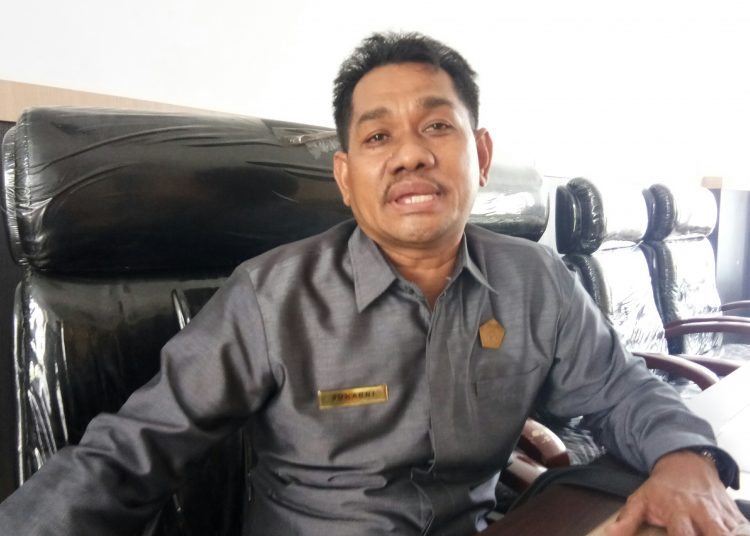 Ketua Komisi III DPRD Kota Kendari, Sukarni. Foto: Ikas Cunge/TNC
