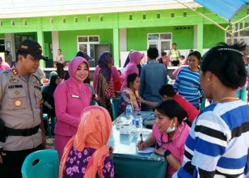 Peduli Kesehatan Warga, Polres Muna dan Pemkab Butur Gelar Pengobatan Gratis