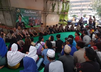 Pererat Silaturahmi, Polres Jakbar Gelar Buka Puasa Bersama Masyarakat Pra Sejahtera