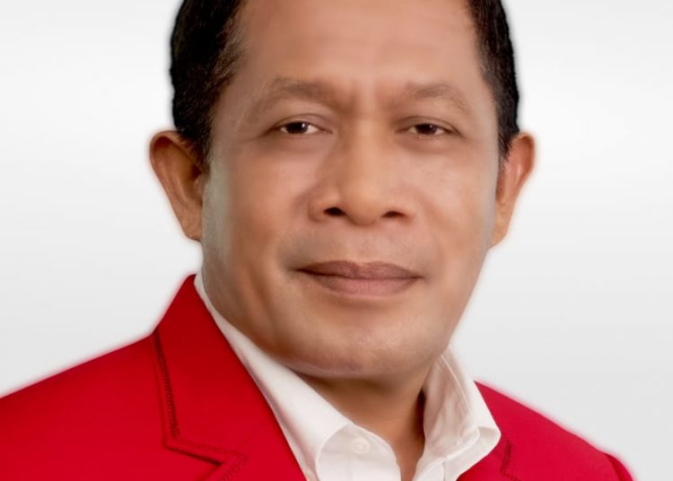 Ketua DPD PDIP Sultra, Hugua. Foto: istimewa.