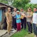 Rumah Kakek Sampah Hampir Roboh, Kapolres Pelabuhan Belawan Beri Bantuan
