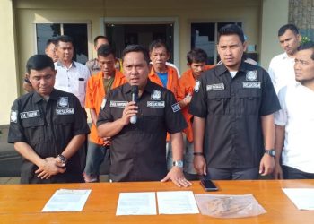 Polisi Ringkus Empat Perampok Truk Tangki Minyak, Tiga Diantaranya Dihadiahi Timah Panas