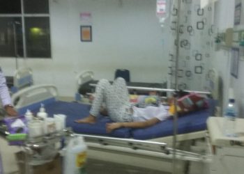 Lagi Nongkrong di By Pass Raha Bersama Kekasih, Rina Kena Busur