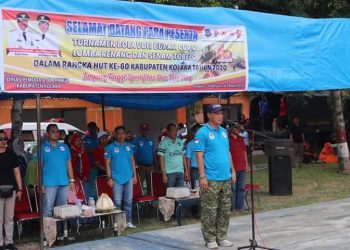 Kejuaraan Bola Voli Bupati Cup V Bergulir, Wabup Kolaka Ingatkan Peserta Kedepankan Sportifitas