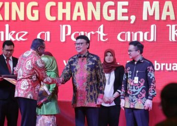 Pemkab Buteng Dianugerahi Penghargaan SAKIP 2019 Dengan Predikat CC