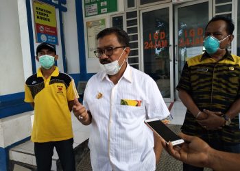 Tinjau Ruang Isolasi Covid-19, Arhawi : Progresnya Sudah 85 Persen