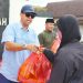 Jelang Ramdhan, Komisi III DPRD Provinsi Sultra Berbagi Sembako Kepada Masyarakat Terdampak Covid-19