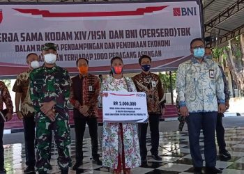 Seribu UMKM Dapat Bantuan Modal dari Pangdam Hasanuddin