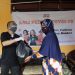 Organisasi Sosial ASLI dan ASR Bagi Ratusan Paket Sembako di Kendari Barat