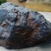 Carlos Yakin Pengganjal Pintu Rumahnya Batu Meteor