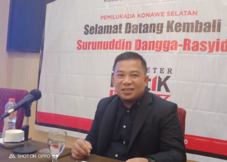 Direktur Parameter Politik Indonesia, Ras Md