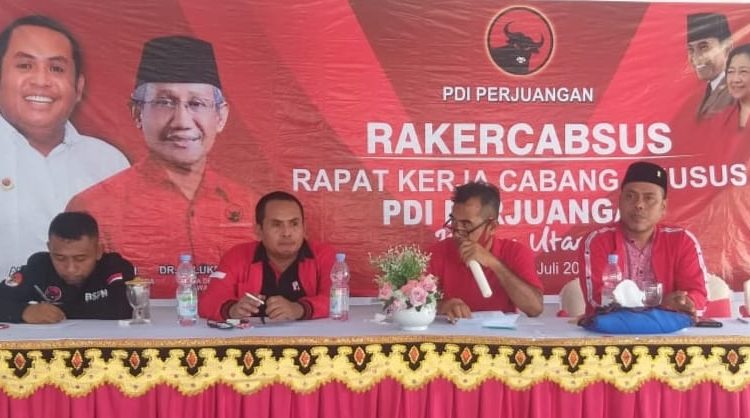 Ahmad Afif Darvin kedua dari kiri bersama Hajrul Khairullah (kanan)