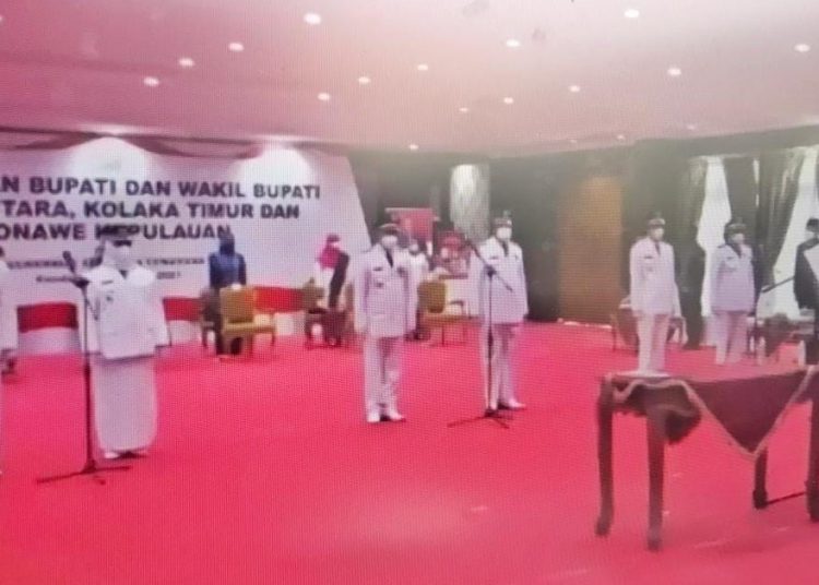 Gubernur Sultra Ali Mazi melantik bupati dan wakil bupati Konkep, Butur dan Koltim.