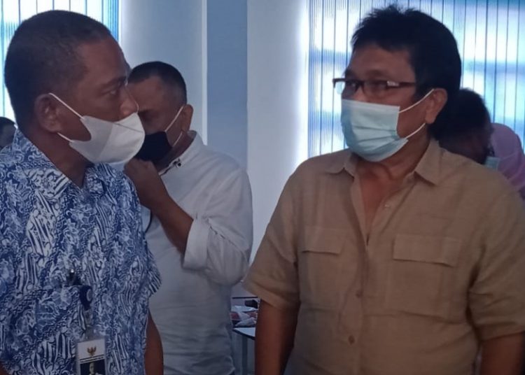 Wakil Ketua Komisi V DPR RI Ridwan Bae (kanan)