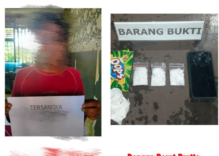 Tersangka pelaku berinisial NS dan barang bukti sabu
