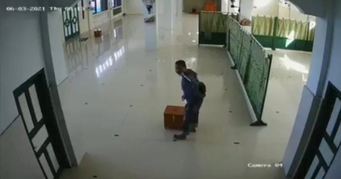 Pencuri gasak isi kotak amal di Masjid Madani, Kelurahan Benu-Benua, Kendari