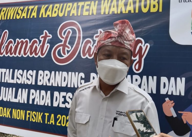 Kadis Pariwisata Wakatobi, Nadar