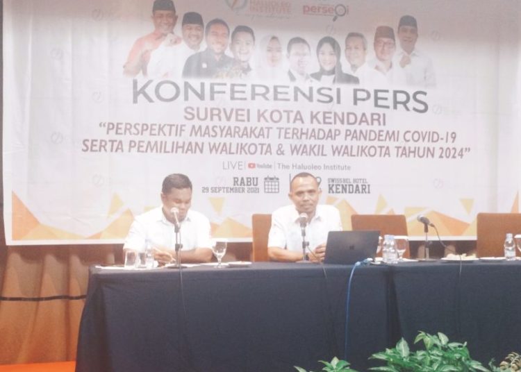 Lembaga Survey The Haluoleo Institute meliris hasil survey.