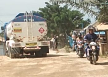 Sopir Transportir BBM Pertamina Sering Dipalak di Simpang Tiga Besu