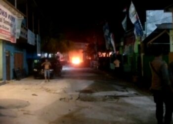 Massa  Bakar Satu Unit Motor Bhabinkamtibmas