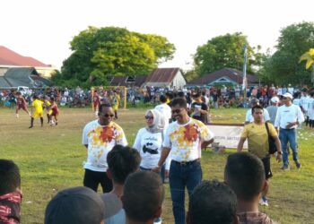 Ketua KONI Wakatobi  Mendapat Sambutan Baik Saat Hadiri Kompetisi Futsal