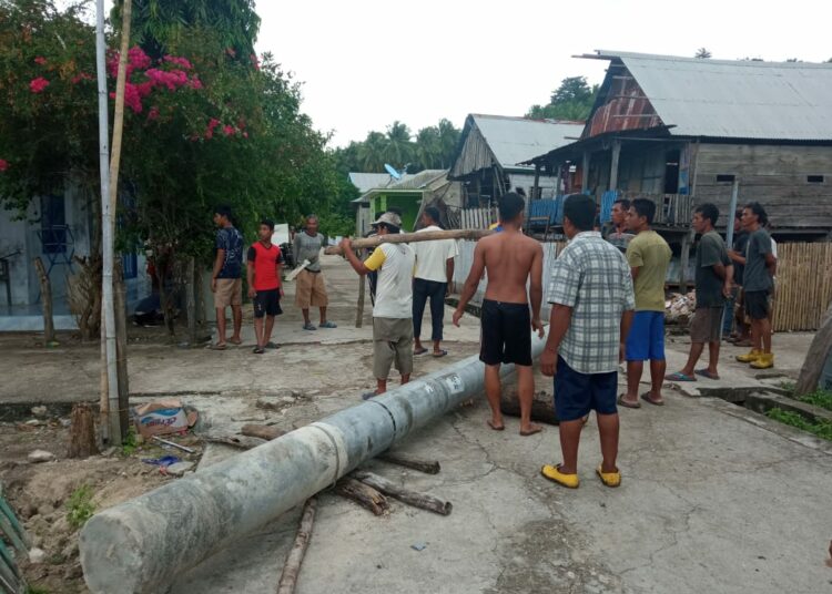 Gotong royong Masyarakat Kepulauan Selayar yang masih bertahan/Foto : Andi Fadly Daeng Biritta/TenggaraNews.com