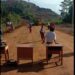 Terganggu Proses Belajar, Siswa SD Tutup Jalan