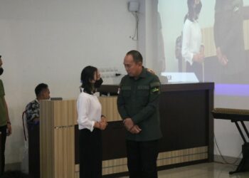 Momen Bahagia  Fitri  Meldayanti Calon Penerima Be-ASR Bertemu Andi Sumangerukka