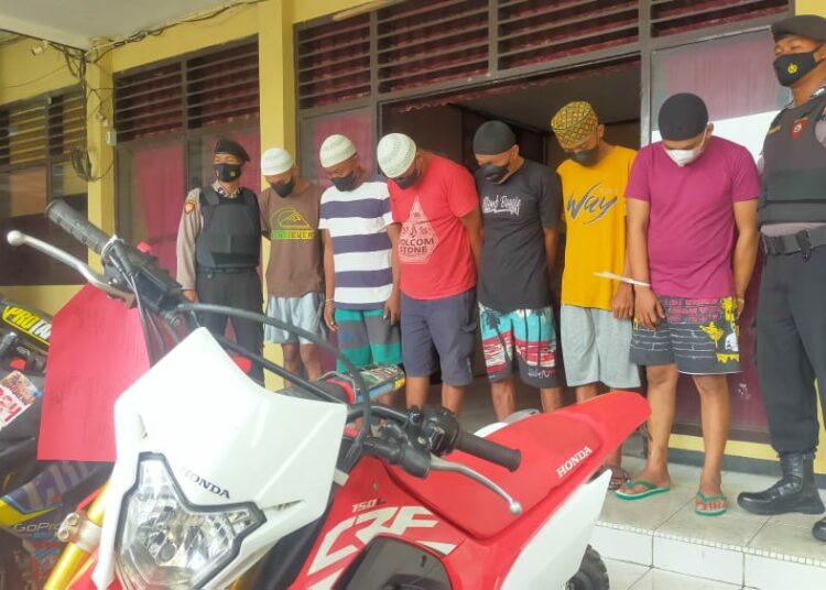 Enam pelaku pencuri motor trail bersama barang bukti diamankan di Polres Kendari