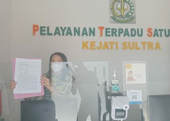 Diduga Salah Gunakan Wewenang, Bupati Wakatobi Resmi Dilapor ke Kejati Sultra