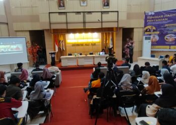Beri Motivasi Mahasiswa UHO, Amran Sulaiman: Dua Guru Terbaik, Orang yang Menyanjung dan Menghina Kita