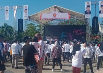 Peserta Jalan Santai Partai Gerindra Padati Alun-alun MTQ Kendari
