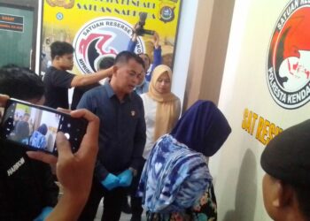 Ibu Rumah Tangga Edarkan Sabu, Ditangkap di BTN Pesona Asri Puuwatu
