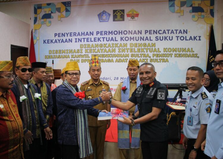 Kanwil Kemenkumham Sultra Terima Permohonan Pencatatan KIK Suku Tolaki Dari DPP LAT Sultra /Foto : Munir/TenggaraNews.com