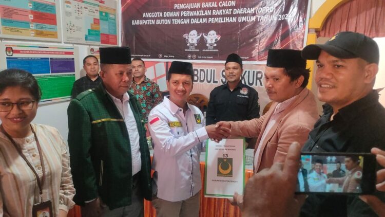 Usai Daftarkan Bacaleg di KPU, PBB Buteng Optimis Lahirkan Kadernya Sebagai Wakil Bupati Buteng