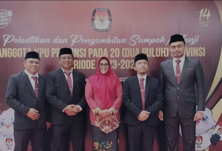 Komisioner KPU Sultra periode 2023-2028 yang baru saja dilantik di Jakarta. -foto: istimewa-