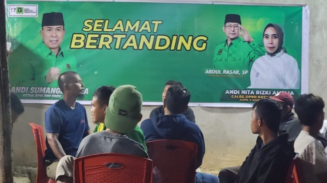 Andi Sumangerukka Bersama Andi Nita Rizki Suport Lomba Domino di Lorong Durian